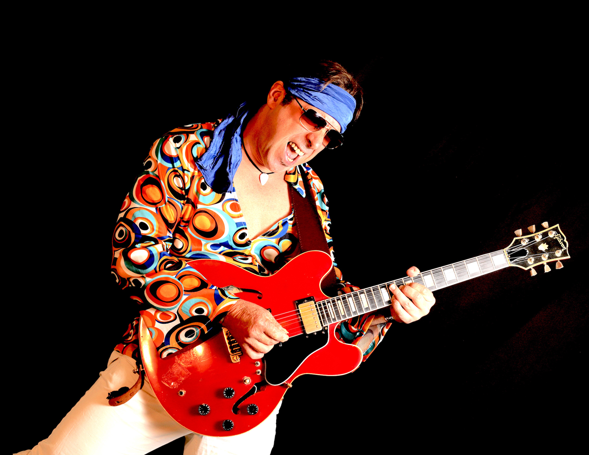 Dave — Guitar, British Rock tribute band